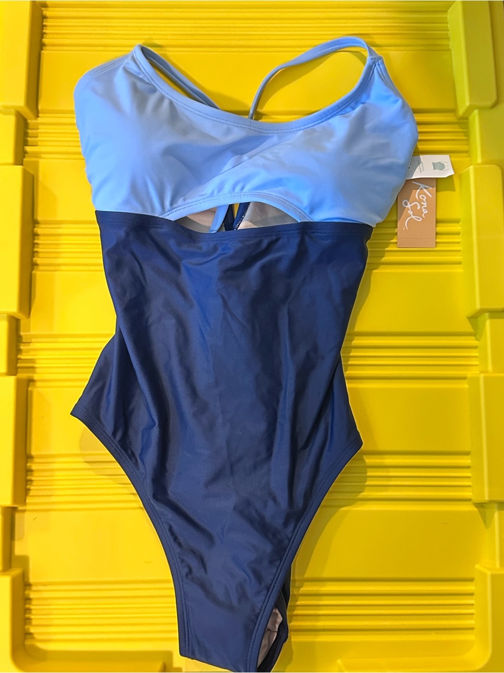Women's one piece swimsuit NWT